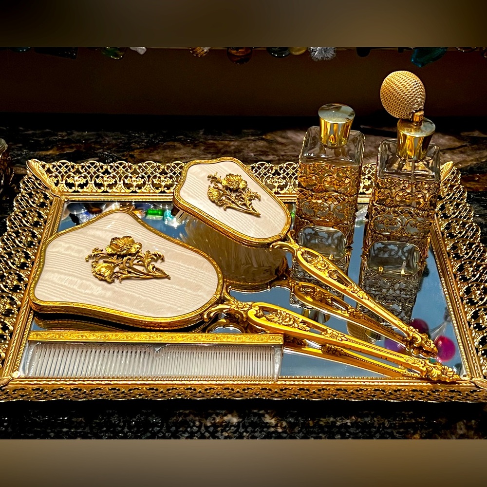 Vintage 7 Piece 24K 👸🏼 Gold Plated Vanity Set BROADWAY MUSICAL PROP!